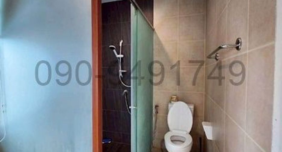 For rent 3 bedrooms townhouse in Suan Luang, Bangkok