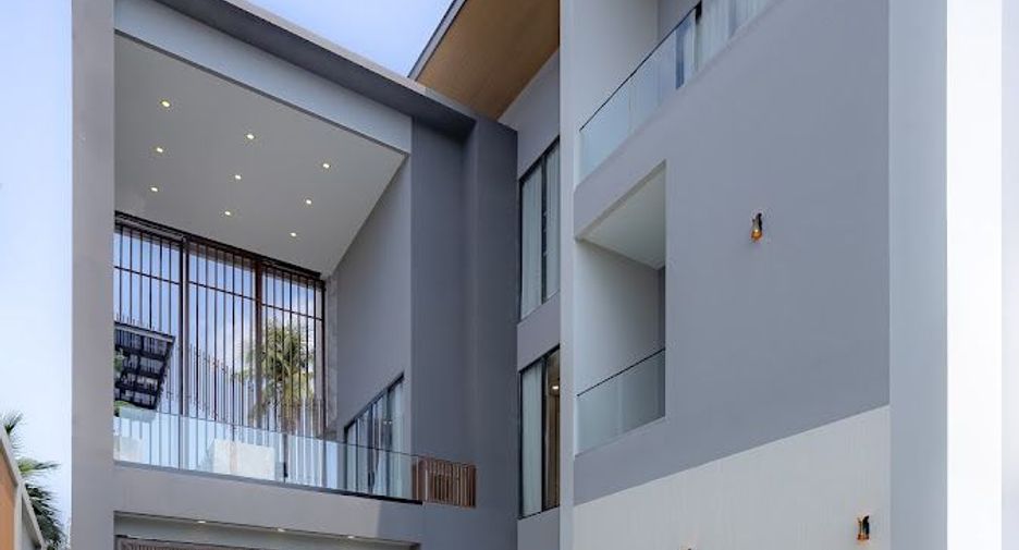 À vendre 5 chambres villa à Bang Lamung, Chonburi