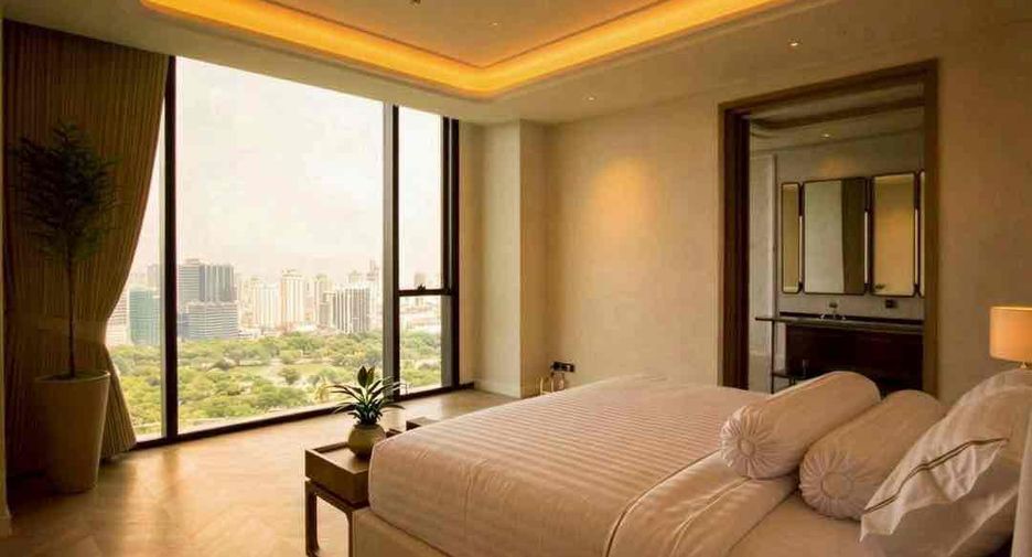 For sale 3 ベッドルーム condo in Sathon, Bangkok