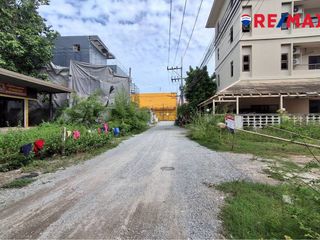 出售 土地 在 Bang Lamung, Chon Buri