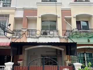 For rent 4 bedrooms townhouse in Bang Bon, Bangkok
