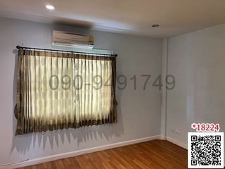 For rent 4 bedrooms townhouse in Bang Bon, Bangkok
