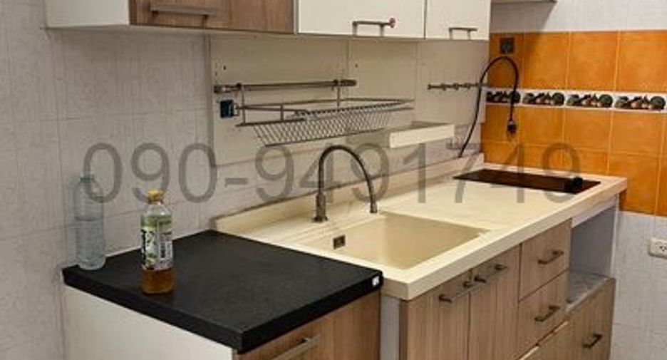 For rent 4 bedrooms townhouse in Bang Bon, Bangkok