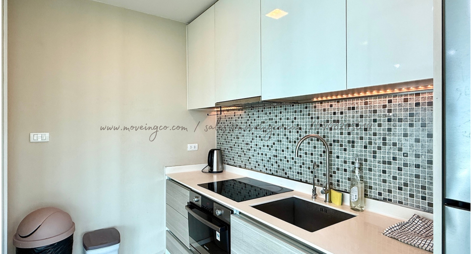 For sale 2 bedrooms condo in Watthana, Bangkok