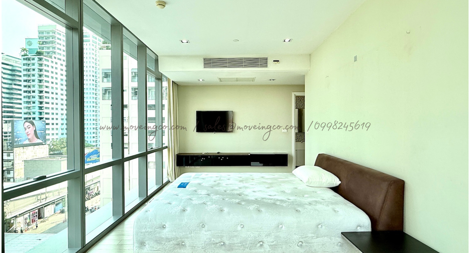 For sale 2 bedrooms condo in Watthana, Bangkok