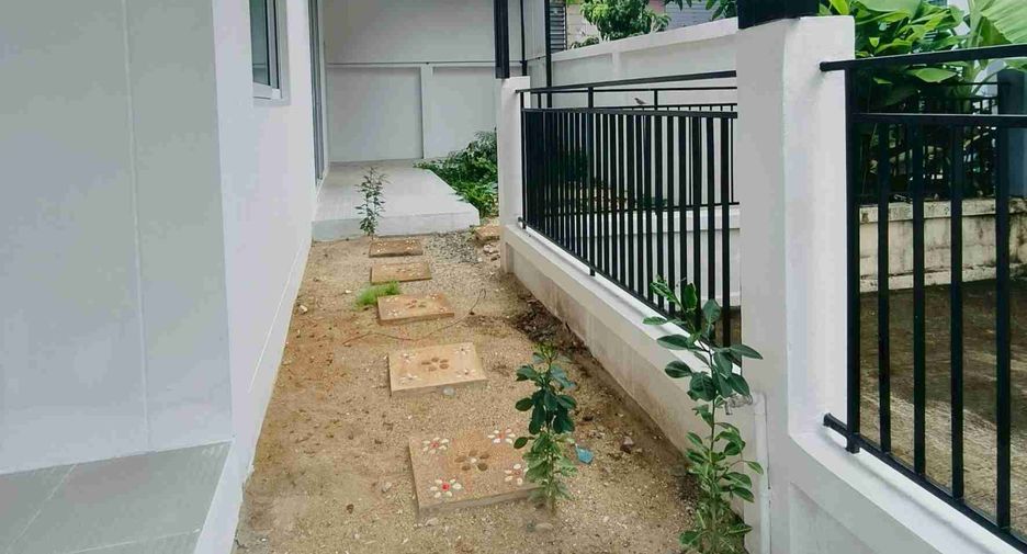 Haus zum Kauf mit 3 Zimmer in Khlong Sam Wa, Bangkok