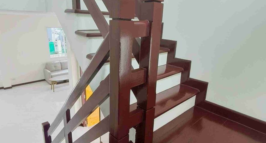 Haus zum Kauf mit 3 Zimmer in Khlong Sam Wa, Bangkok