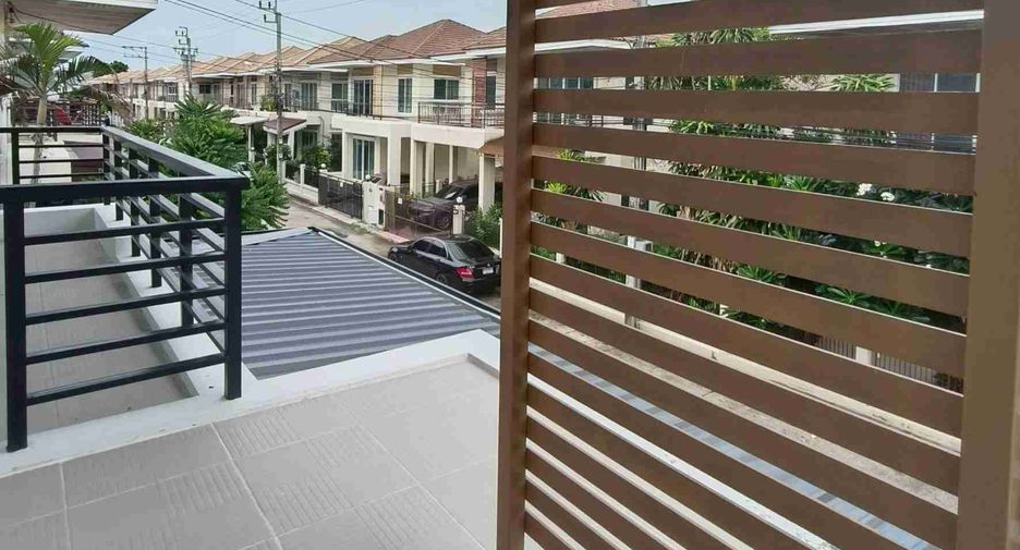 Haus zum Kauf mit 3 Zimmer in Khlong Sam Wa, Bangkok