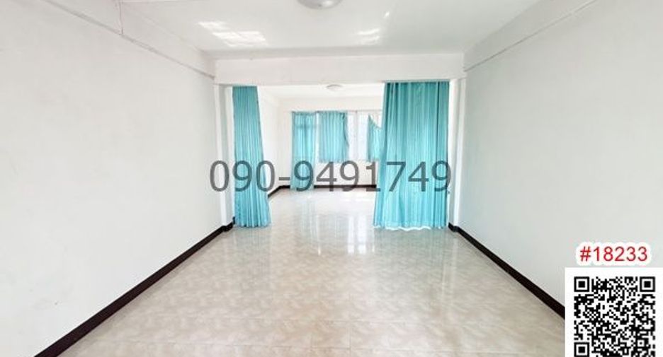 For sale 2 bedrooms retail Space in Khan Na Yao, Bangkok