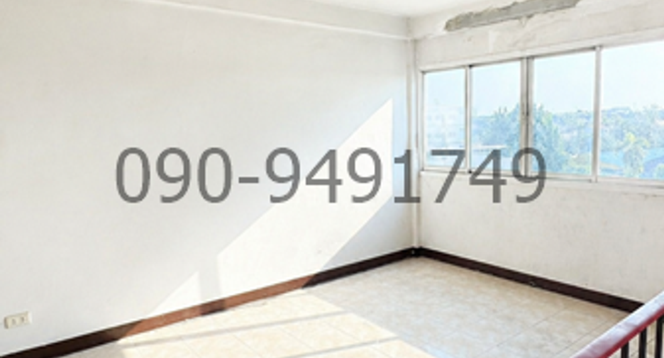 For sale 2 bedrooms retail Space in Khan Na Yao, Bangkok