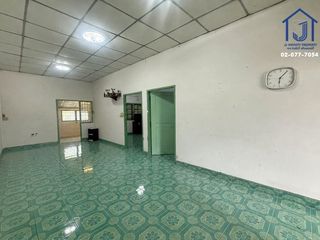 Casa adosada en venta de 2 habitaciones en Bueng Kum, Bangkok