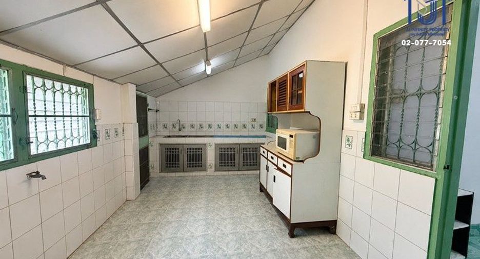 Casa adosada en venta de 2 habitaciones en Bueng Kum, Bangkok