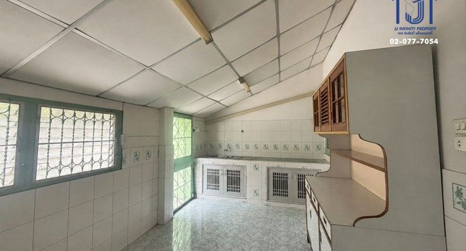 Casa adosada en venta de 2 habitaciones en Bueng Kum, Bangkok