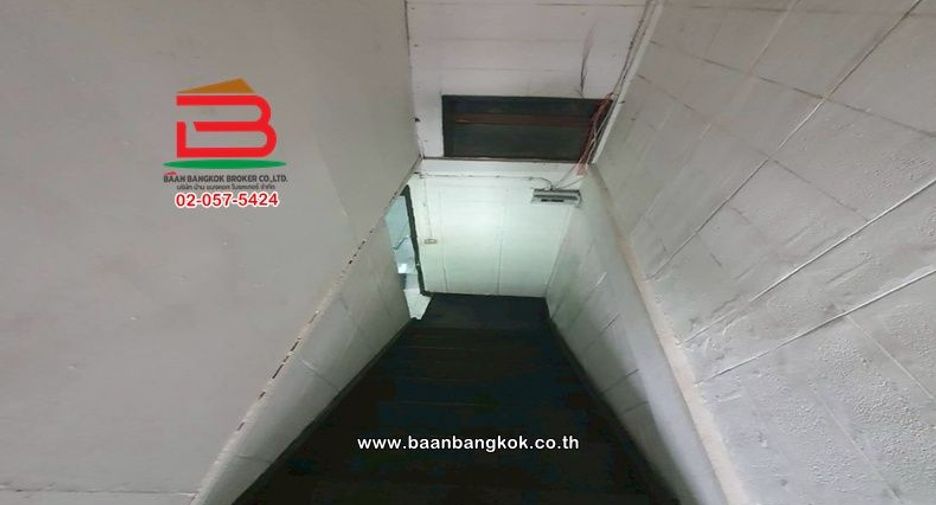 Casa adosada en venta de 2 habitaciones en Chatuchak, Bangkok