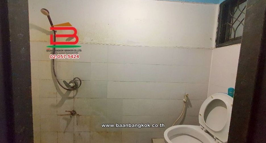 Casa adosada en venta de 2 habitaciones en Chatuchak, Bangkok