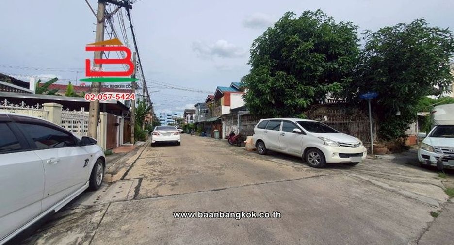 Casa adosada en venta de 2 habitaciones en Chatuchak, Bangkok