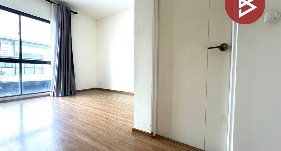 For sale 2 bedrooms townhouse in Sai Mai, Bangkok