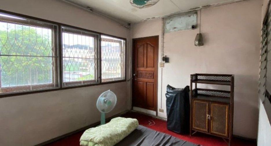 Casa en venta de 3 habitaciones en Bang Sue, Bangkok