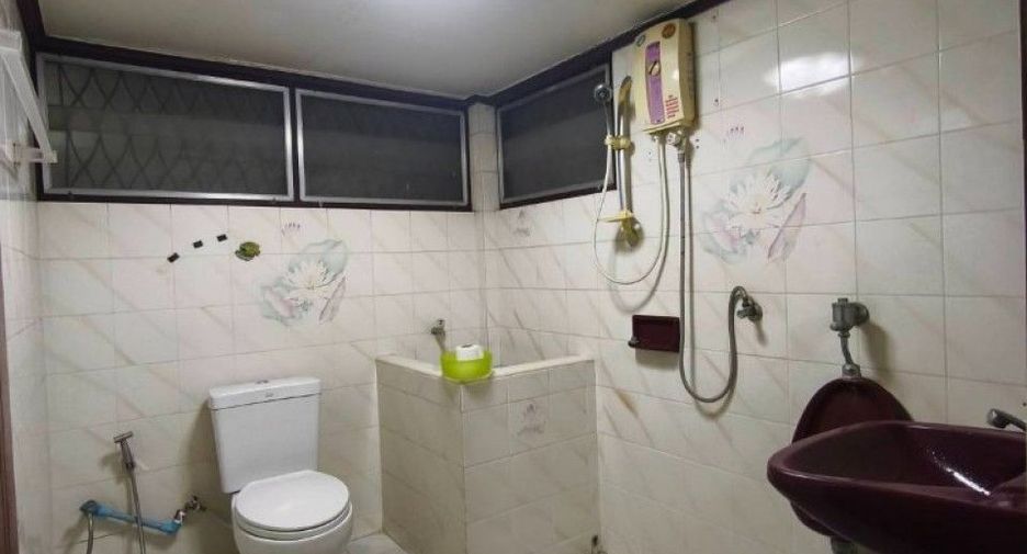 Casa en venta de 3 habitaciones en Bang Sue, Bangkok