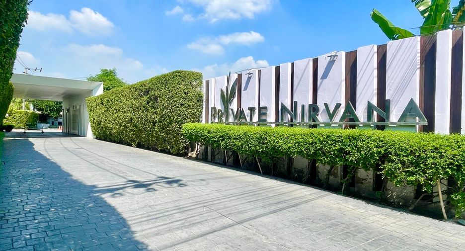 Haus zum Kauf mit 3 Zimmer in Lat Phrao, Bangkok