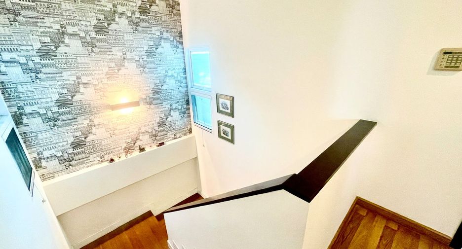 Haus zum Kauf mit 3 Zimmer in Lat Phrao, Bangkok