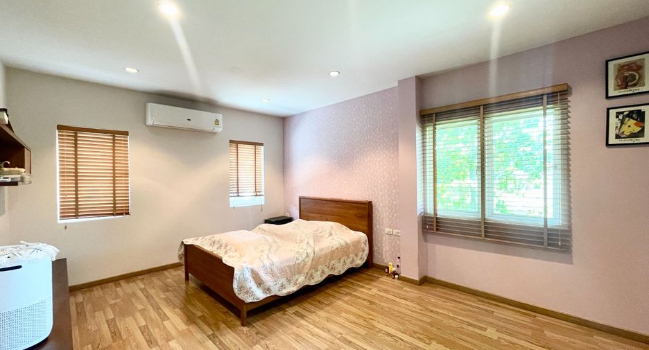 Haus zum Kauf mit 3 Zimmer in Lat Phrao, Bangkok