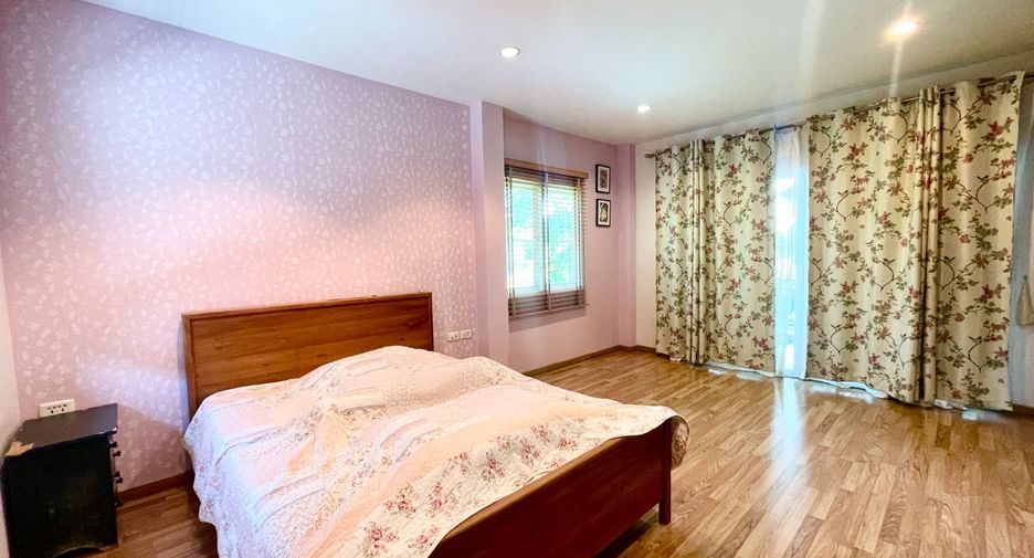 Haus zum Kauf mit 3 Zimmer in Lat Phrao, Bangkok