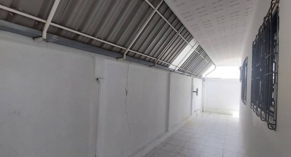 For rent and for sale 2 bedrooms villa in Bang Lamung, Chonburi