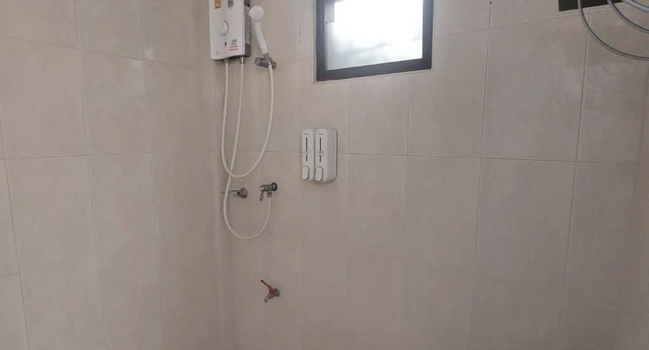 For rent and for sale 2 bedrooms villa in Bang Lamung, Chonburi