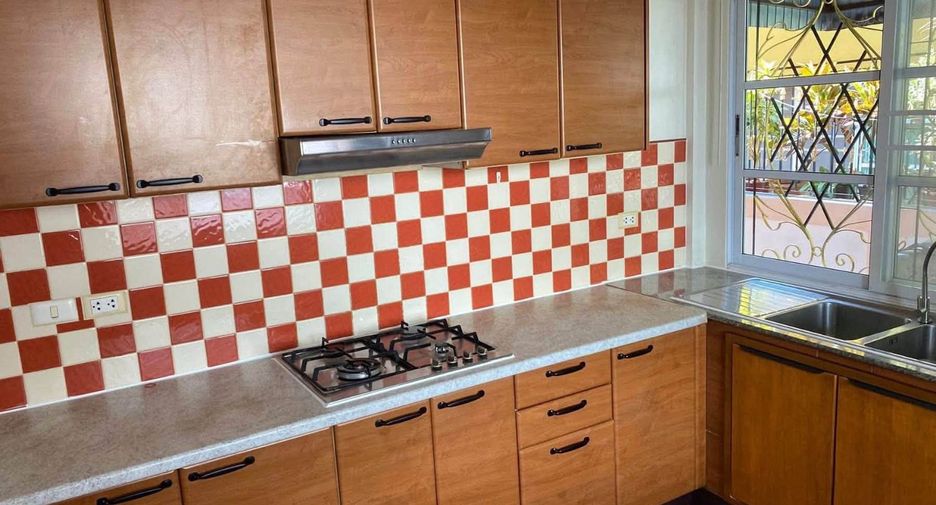 For rent 3 bedrooms house in Bang Lamung, Chonburi