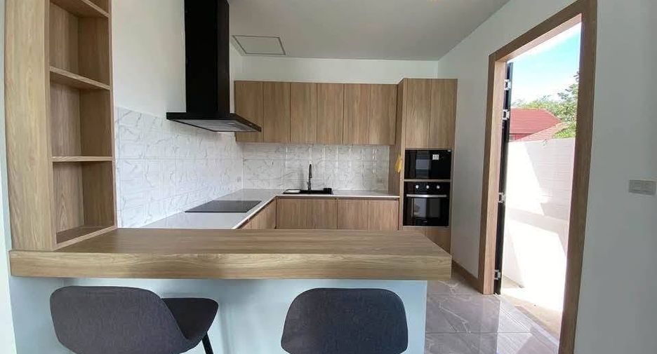 For rent 3 bedrooms villa in Bang Lamung, Chonburi