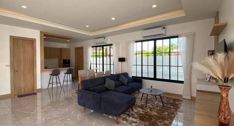 For rent 3 bedrooms villa in Bang Lamung, Chonburi