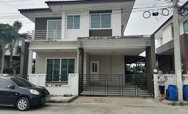 À vendre 3 chambres maison à Lat Krabang, Bangkok