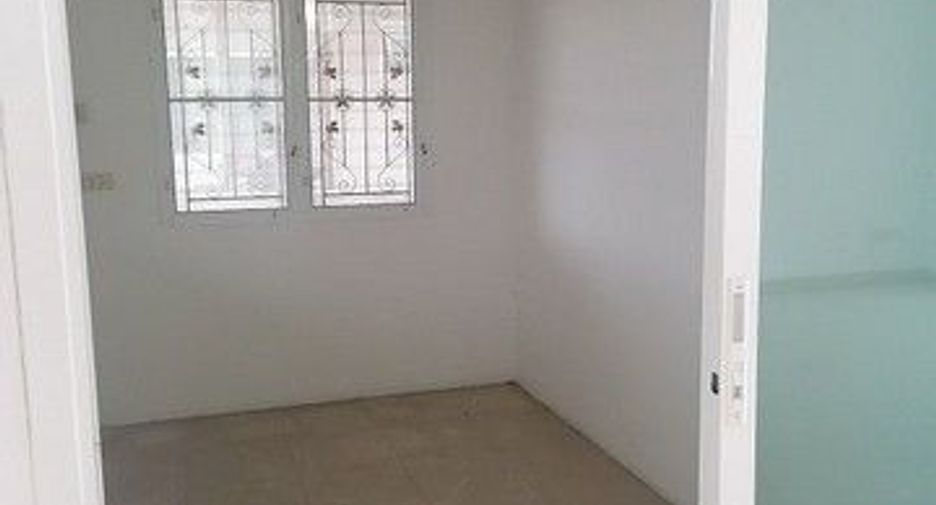 À vendre 3 chambres maison à Lat Krabang, Bangkok