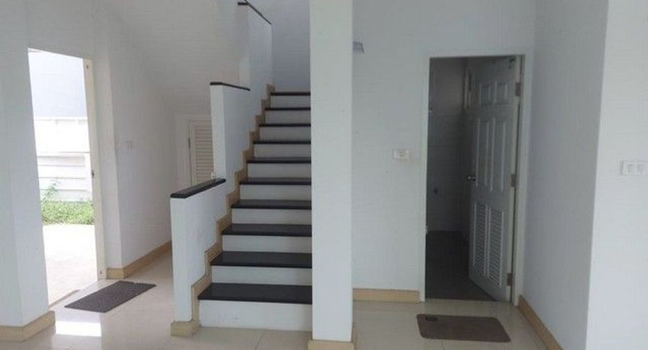 À vendre 3 chambres maison à Lat Krabang, Bangkok