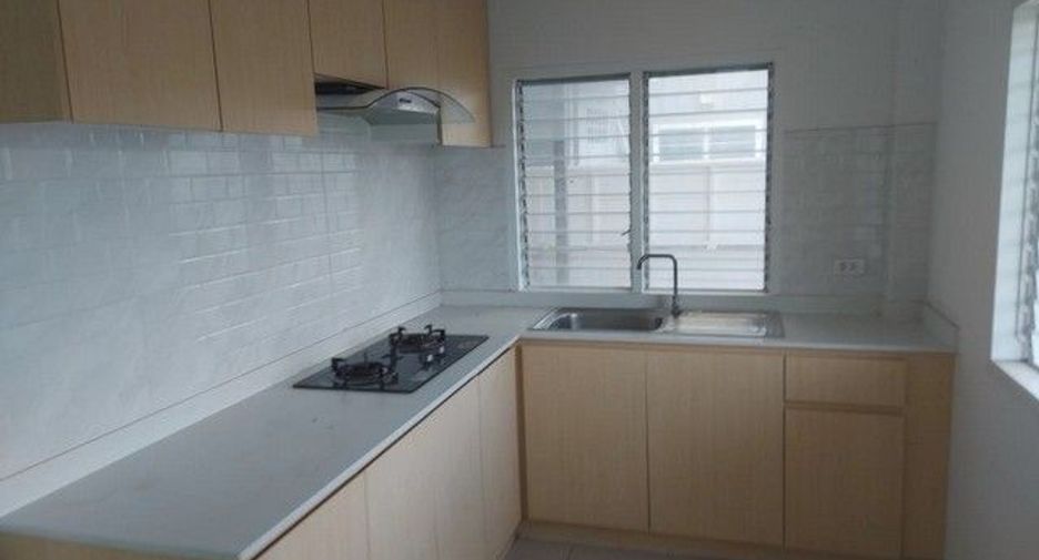 À vendre 3 chambres maison à Lat Krabang, Bangkok