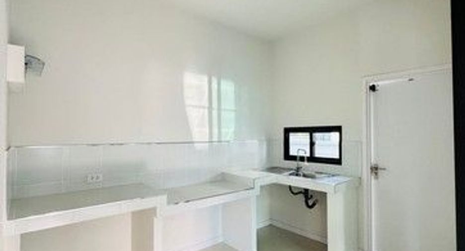 For sale 4 bedrooms house in Khlong Sam Wa, Bangkok