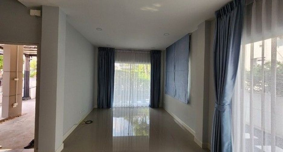 Casa en venta de 4 habitaciones en Khlong Sam Wa, Bangkok