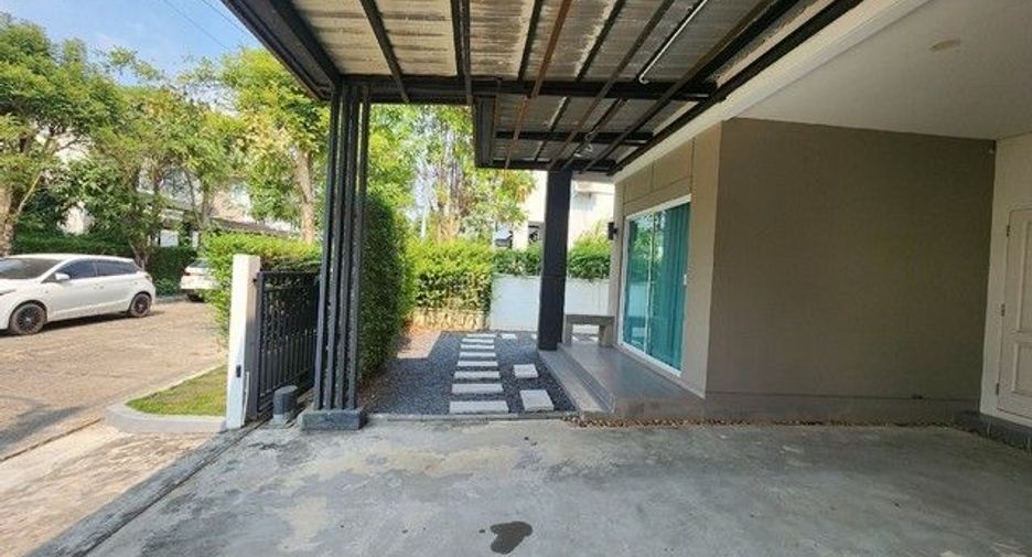 Casa en venta de 4 habitaciones en Khlong Sam Wa, Bangkok