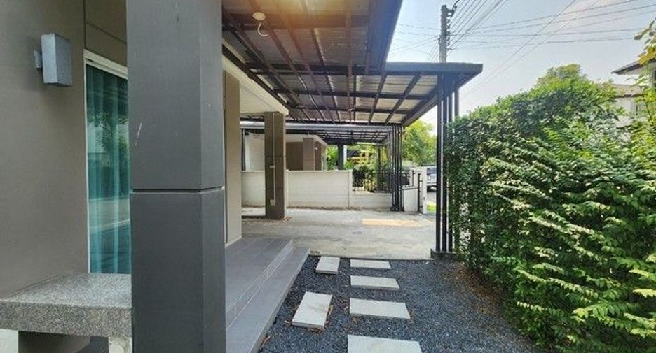 Casa en venta de 4 habitaciones en Khlong Sam Wa, Bangkok