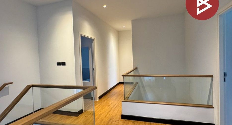 For sale 5 bedrooms house in Bang Lamung, Chonburi