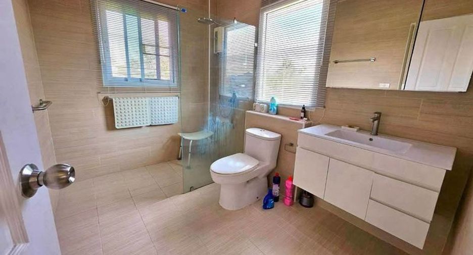 For rent 3 bedrooms house in Doi Saket, Chiang Mai