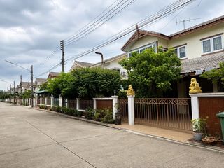For sale 5 bedrooms house in Lam Luk Ka, Pathum Thani