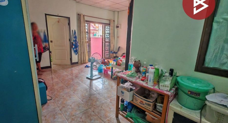 Casa adosada en venta de 2 habitaciones en Uthai, Phra Nakhon Si Ayutthaya