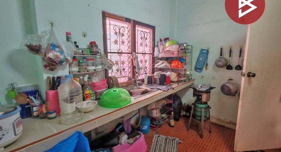 Casa adosada en venta de 2 habitaciones en Uthai, Phra Nakhon Si Ayutthaya