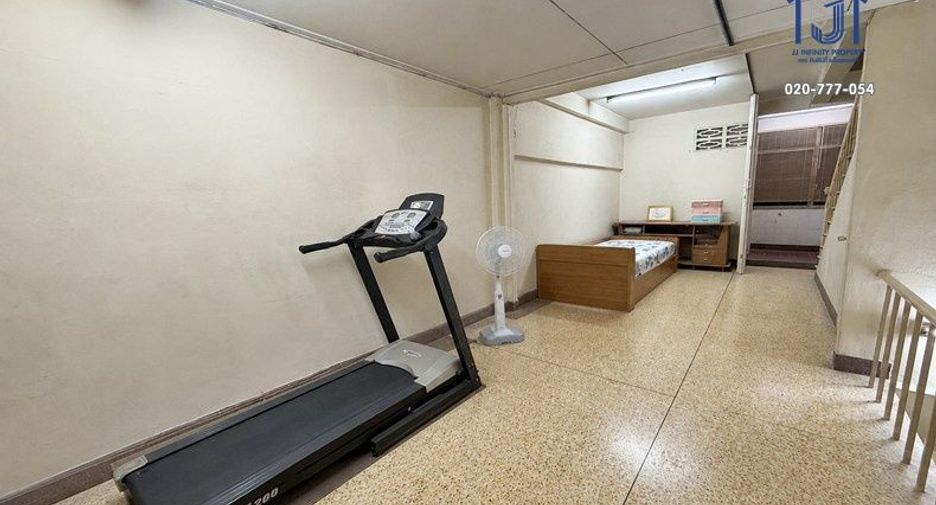 For sale 4 bedrooms retail Space in Ratchathewi, Bangkok