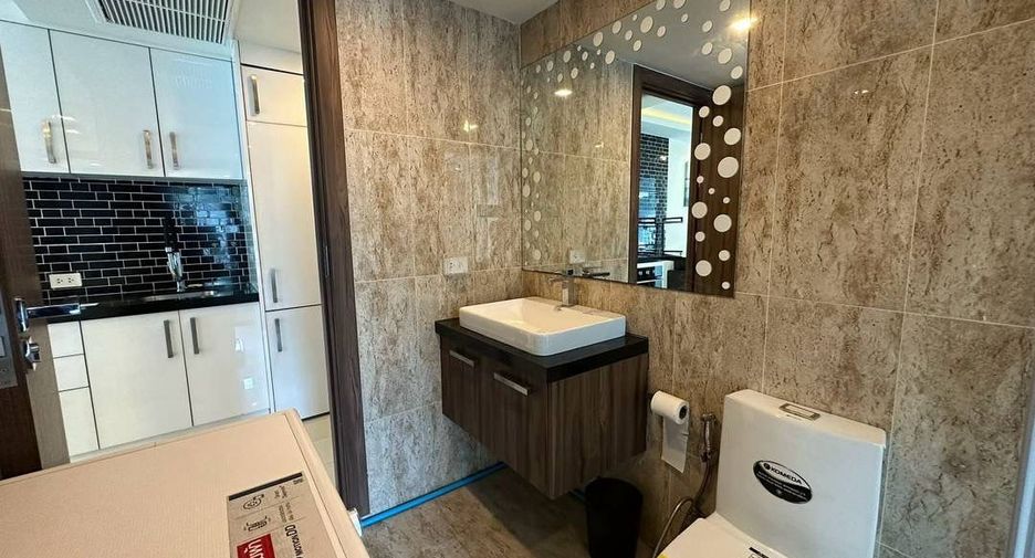 For rent 2 bedrooms condo in Bang Lamung, Chonburi