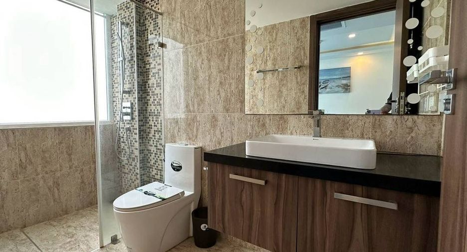 For rent 2 bedrooms condo in Bang Lamung, Chonburi