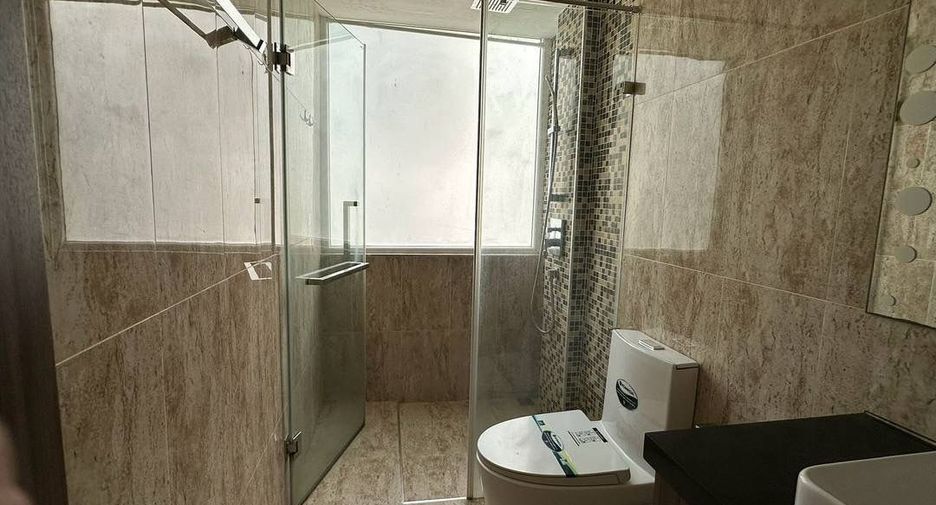 For rent 2 bedrooms condo in Bang Lamung, Chonburi