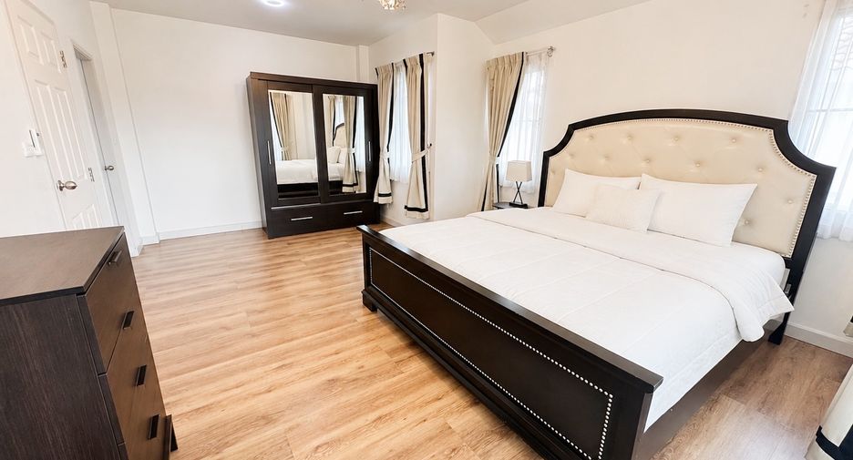 For rent 3 bedrooms house in Mueang Chiang Mai, Chiang Mai